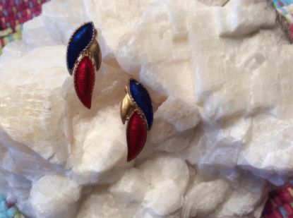 Picture of Vintage 80s Patriotic USA Clip On Earrings