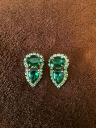 Picture of Vintage Emerald Green Rhinestone Clip-On Earrings