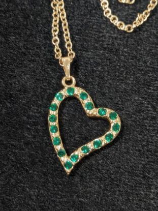 Picture of Vintage Green Rhinestone Heart Pendant Necklace 20in