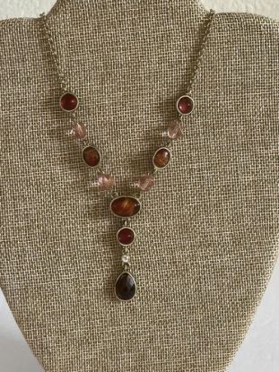 Picture of Vintage Avon Gold Tone Pink Cabochon Necklace