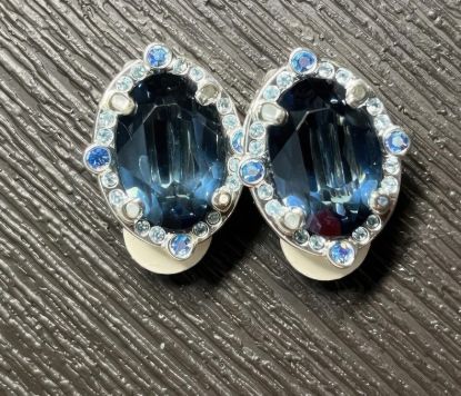 Picture of Vintage Vonelle Swarovski Blue Crystal Earrings