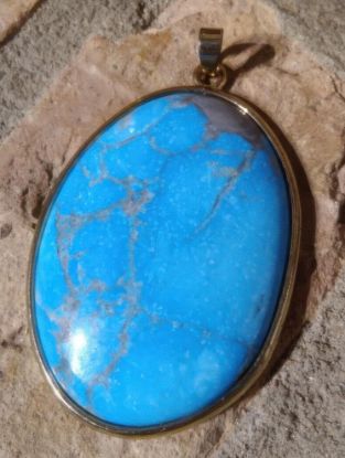 Picture of Large Blue Oval Pendant Faux Stone Necklace
