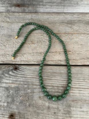 Picture of Vintage Dark Green Agate Beaded Necklace
