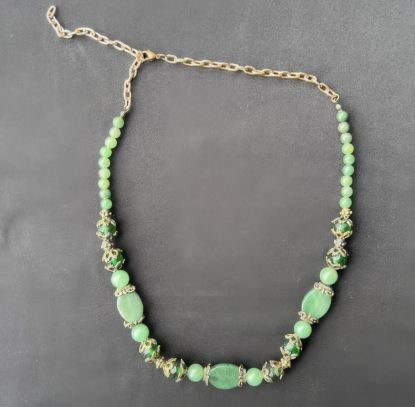 Picture of Antique Emerald Green Jade Gemstone Necklace