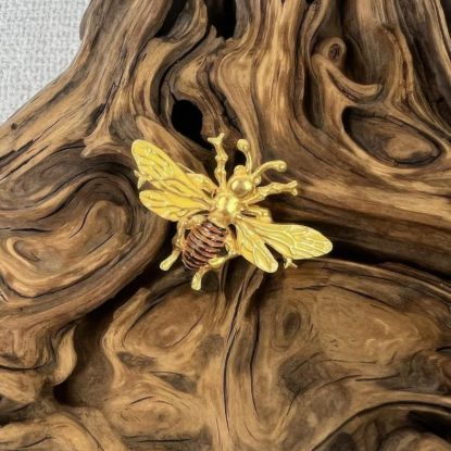 Picture of MFA Boston Bee Brooch 22k Gold Plated