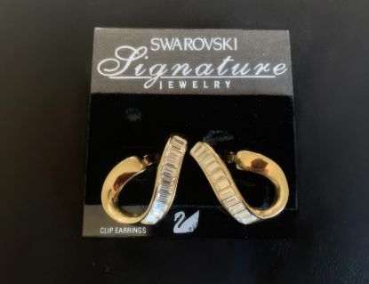 Picture of Swarovski Gold Tone Crystal Clip On Earrings