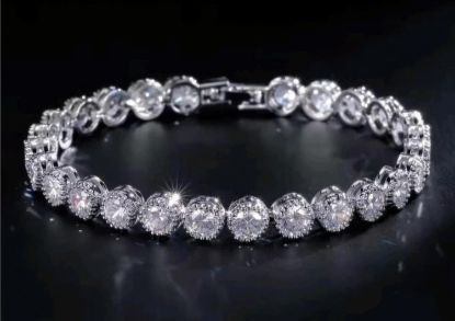 Picture of 18k White Gold Tennis Bracelet Swarovski Crystal
